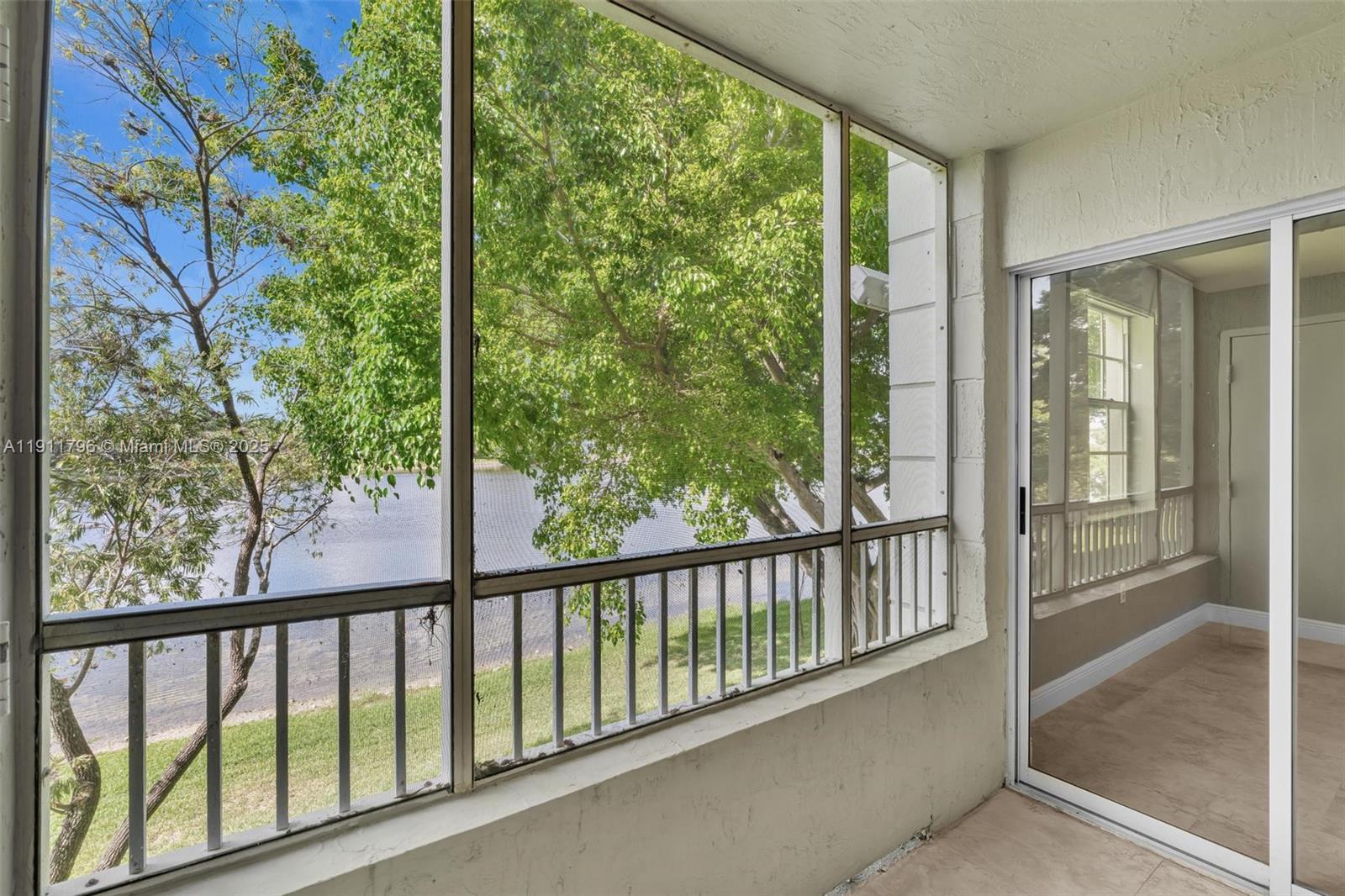 LAKEVIEW CLUB CONDO - Residential Lease