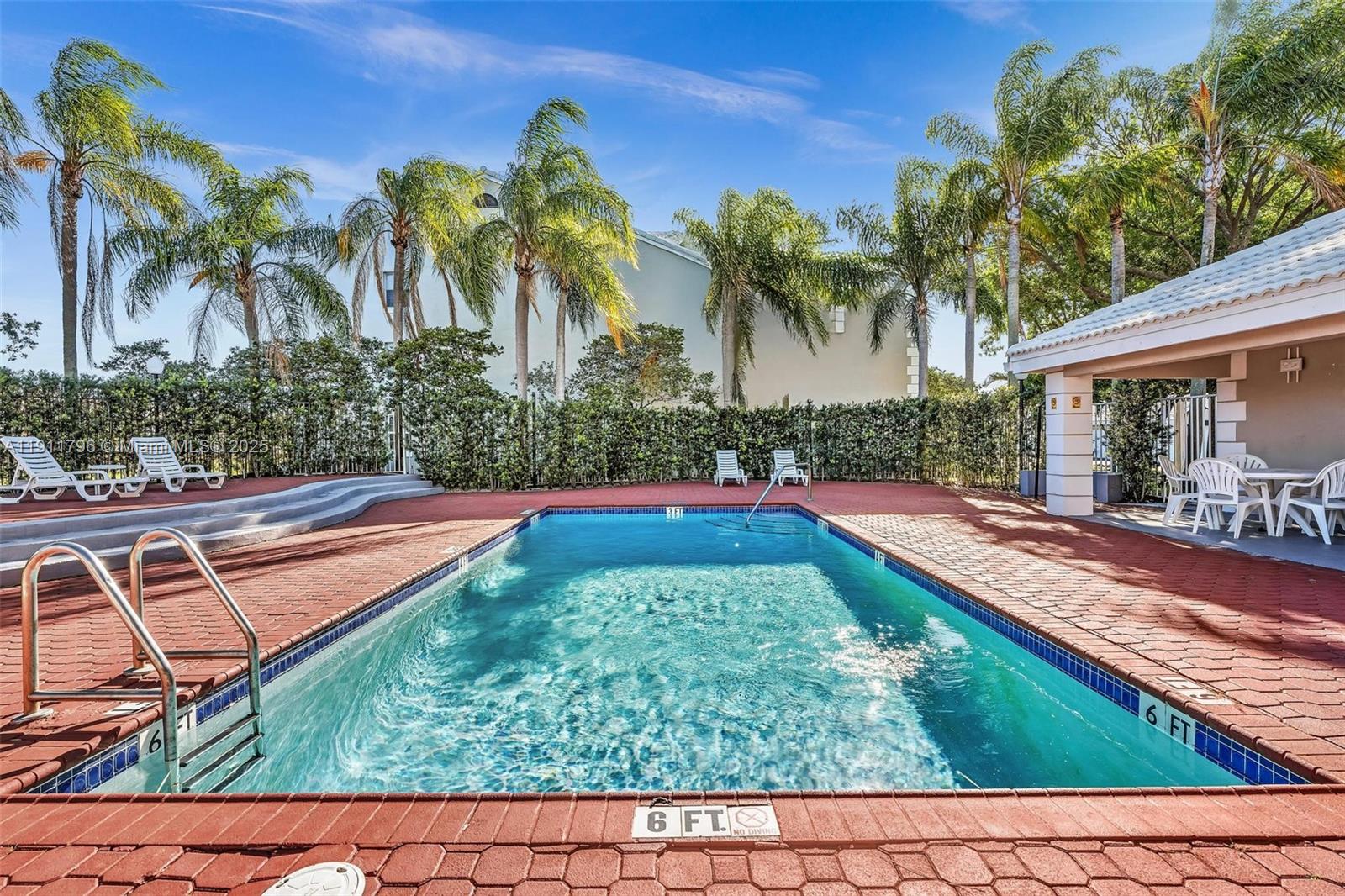 LAKEVIEW CLUB CONDO - Residential Lease