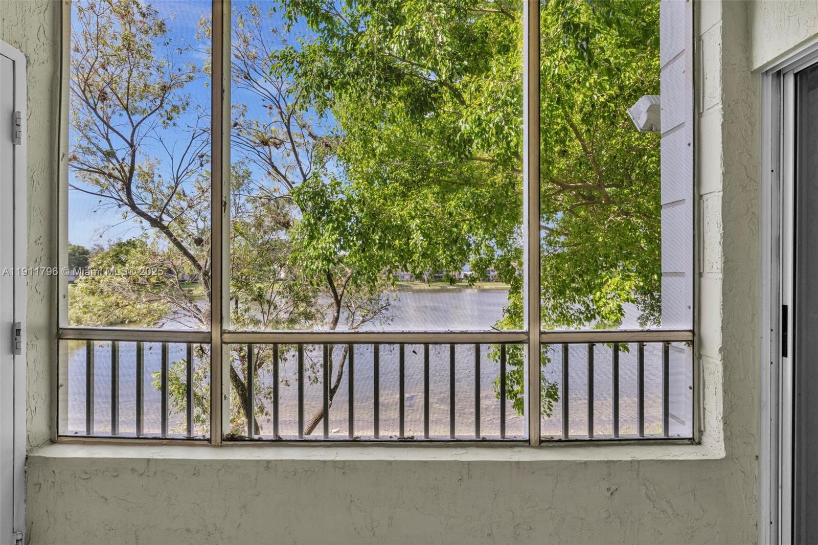 LAKEVIEW CLUB CONDO - Residential Lease