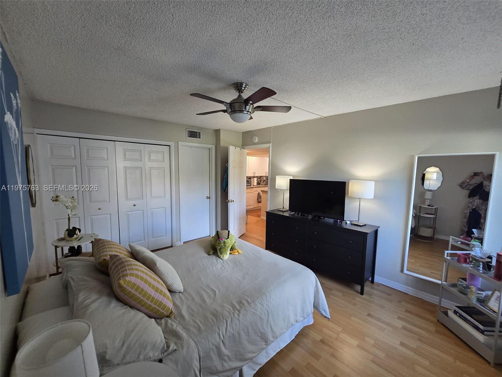 BUILDING ONE OF RACQUET C - Residential