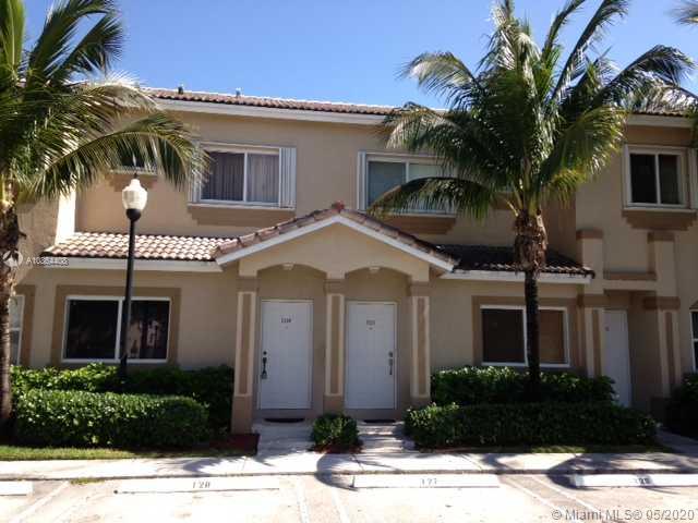 FRESHLY PAINTED 3 BR/2.5 BA TOWN HOME. TILE ON 1ST FLOOR AND NEW CARPET JUST INSTALLED ON 2ND FLOOR. KITCHEN OPEN TO FAMILY ROOM, LARGE MASTER BEDROOM AND FENCED IN YARD. RENT INCLUDES: CABLE, INTERNET, ALARM MONITORING, SECURITY & COMM POOL.