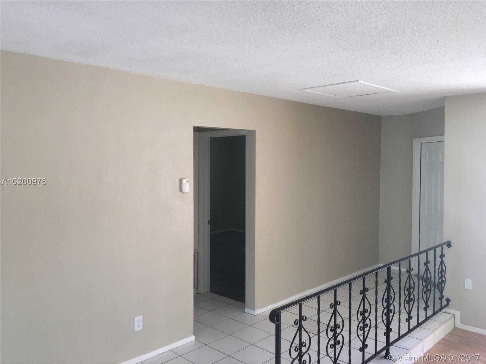 Oakland Hills 1st Sec 74- - Residential