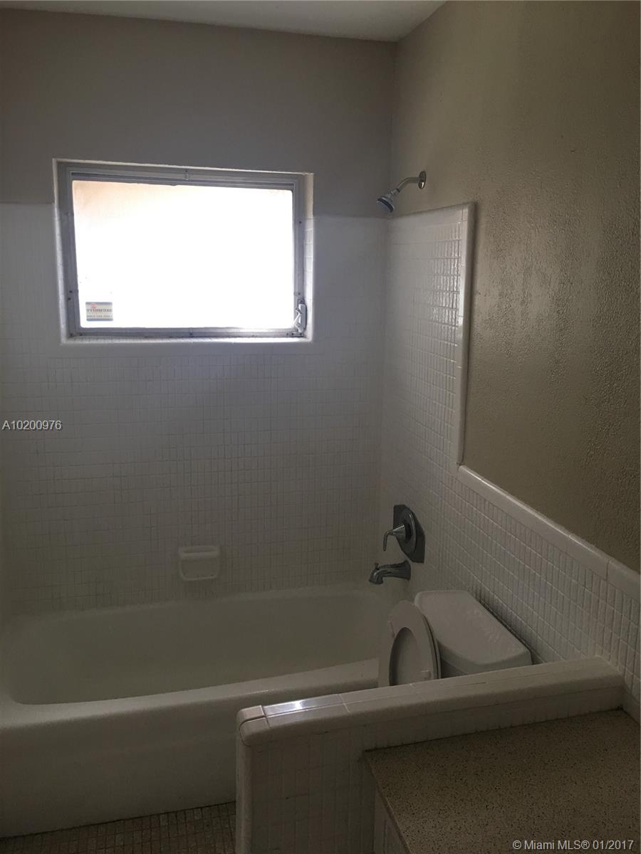 Oakland Hills 1st Sec 74- - Residential