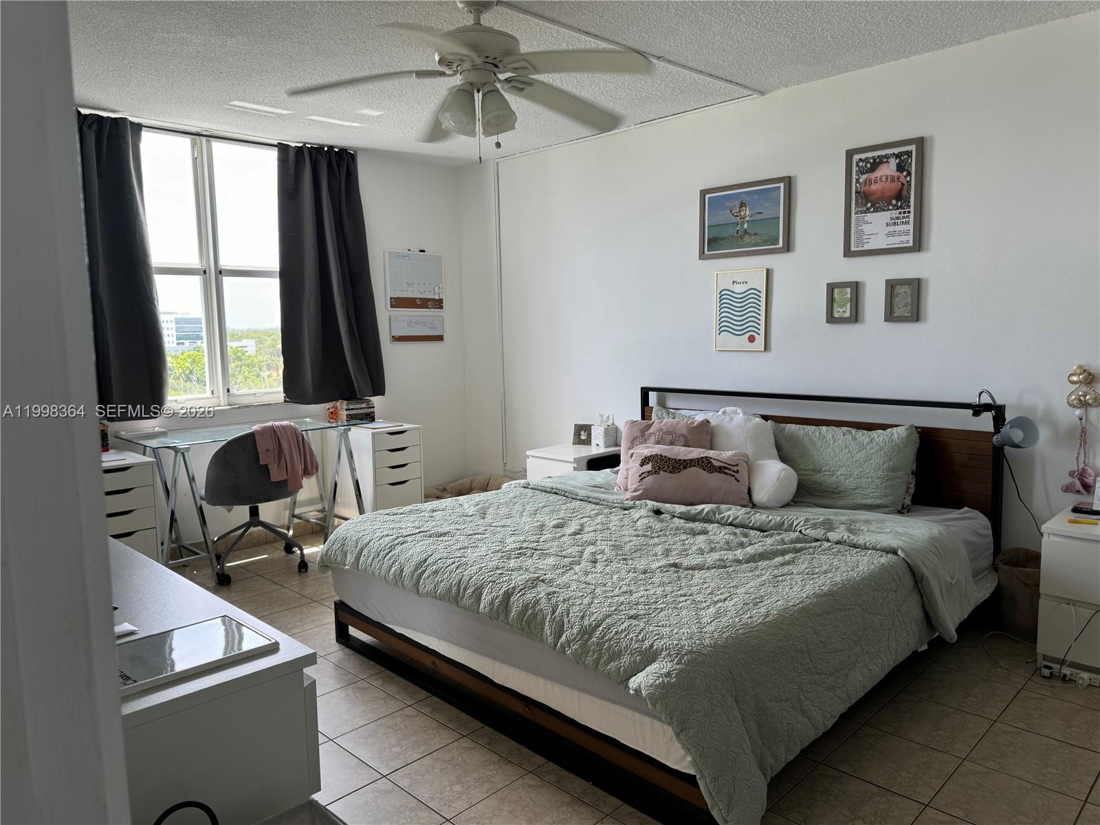 EASTERN SHORES WHITE HOUS - Residential Lease