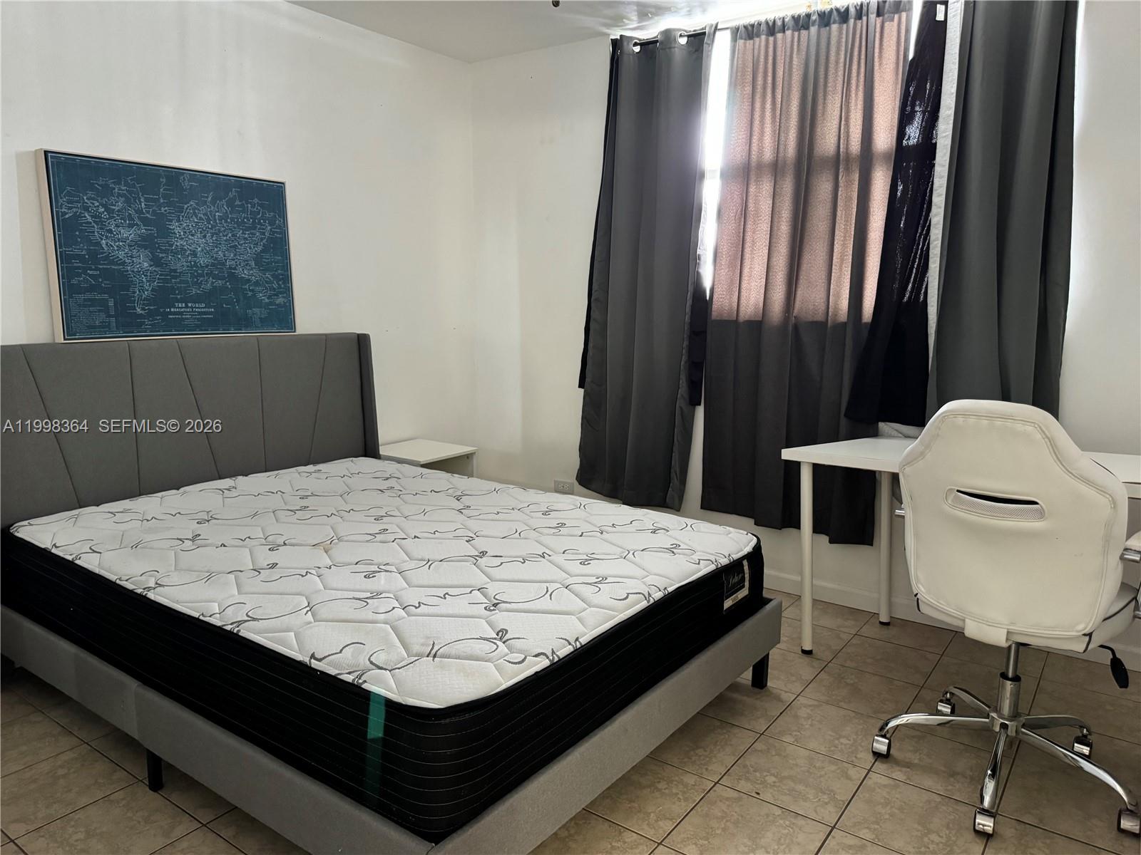 EASTERN SHORES WHITE HOUS - Residential Lease