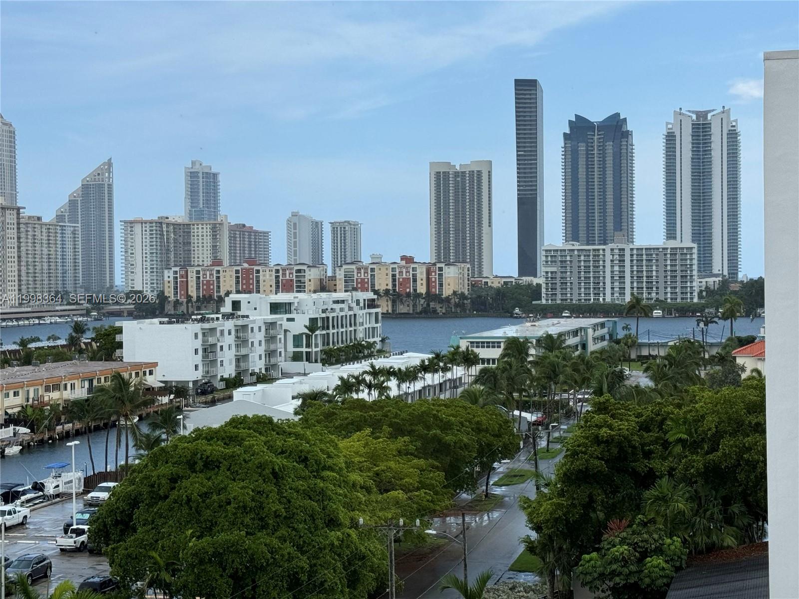 EASTERN SHORES WHITE HOUS - Residential Lease