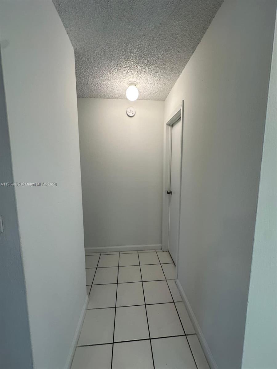 NEW WORLD CONDO APTS IV - Residential Lease