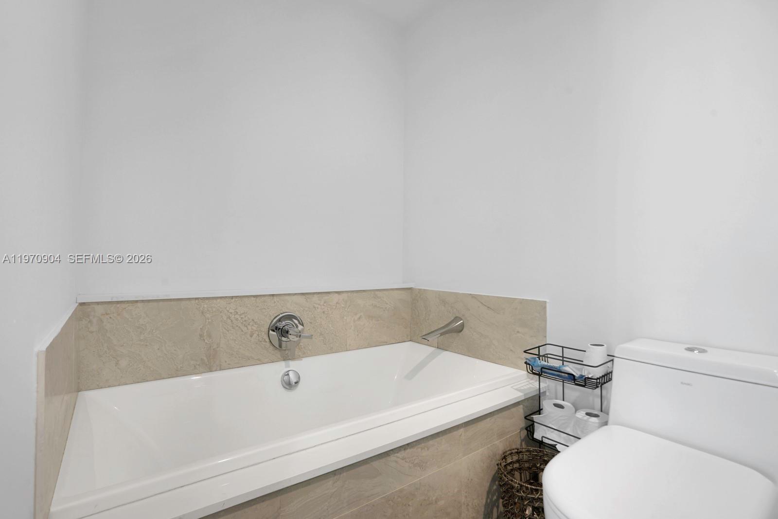 ARIA ON THE BAY CONDO - Residential Lease
