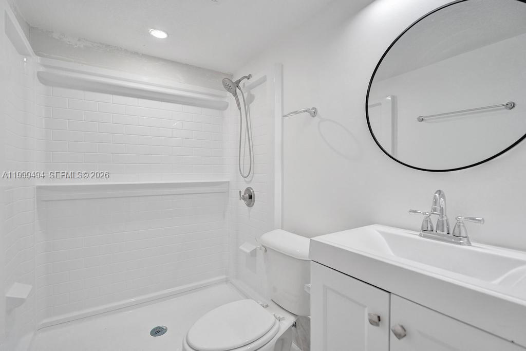 ARBOR KEYS CONDO - Residential