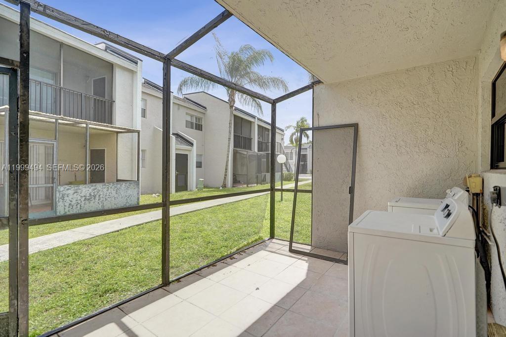 ARBOR KEYS CONDO - Residential