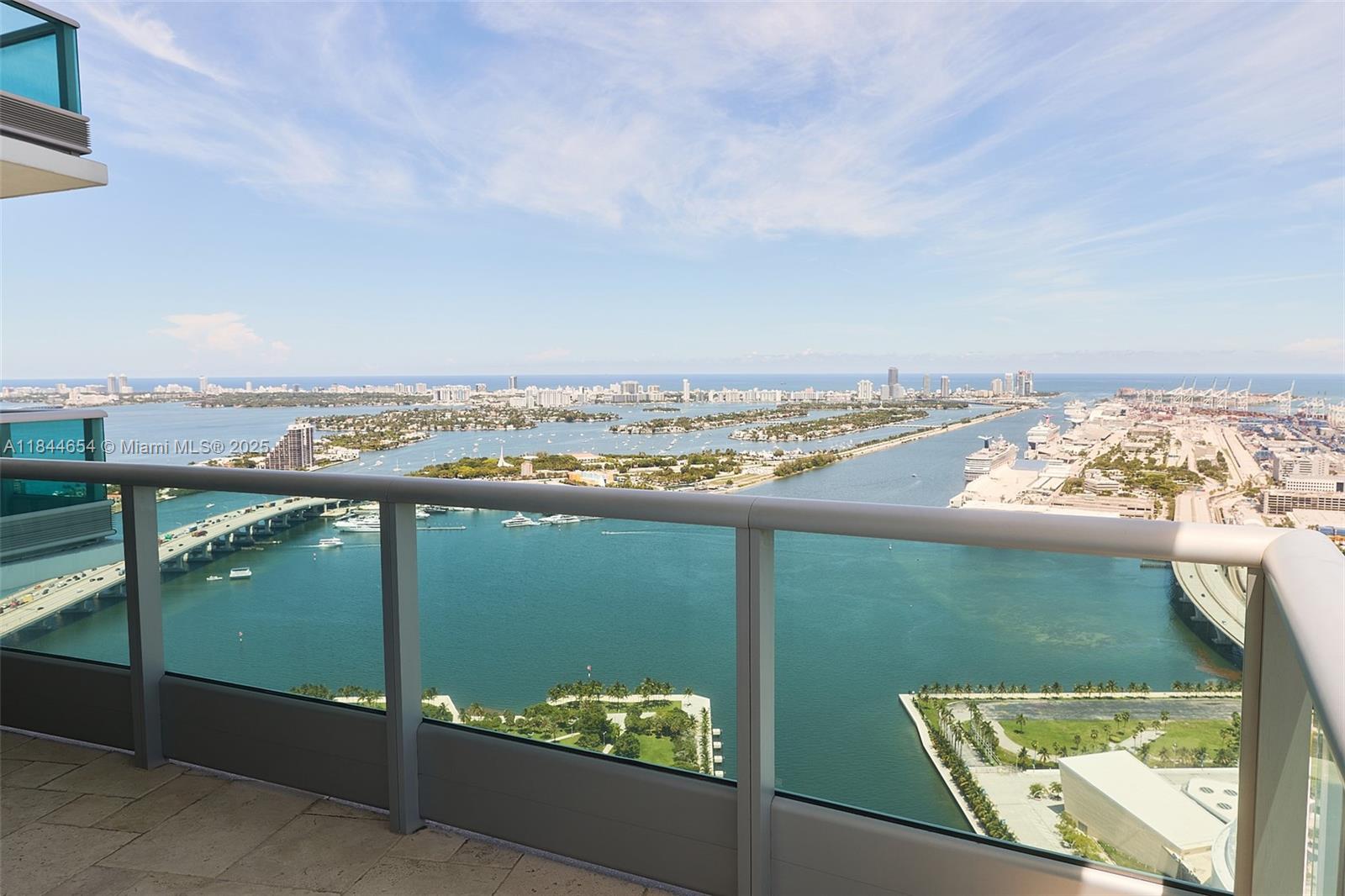 900 Biscayne Blvd 5601