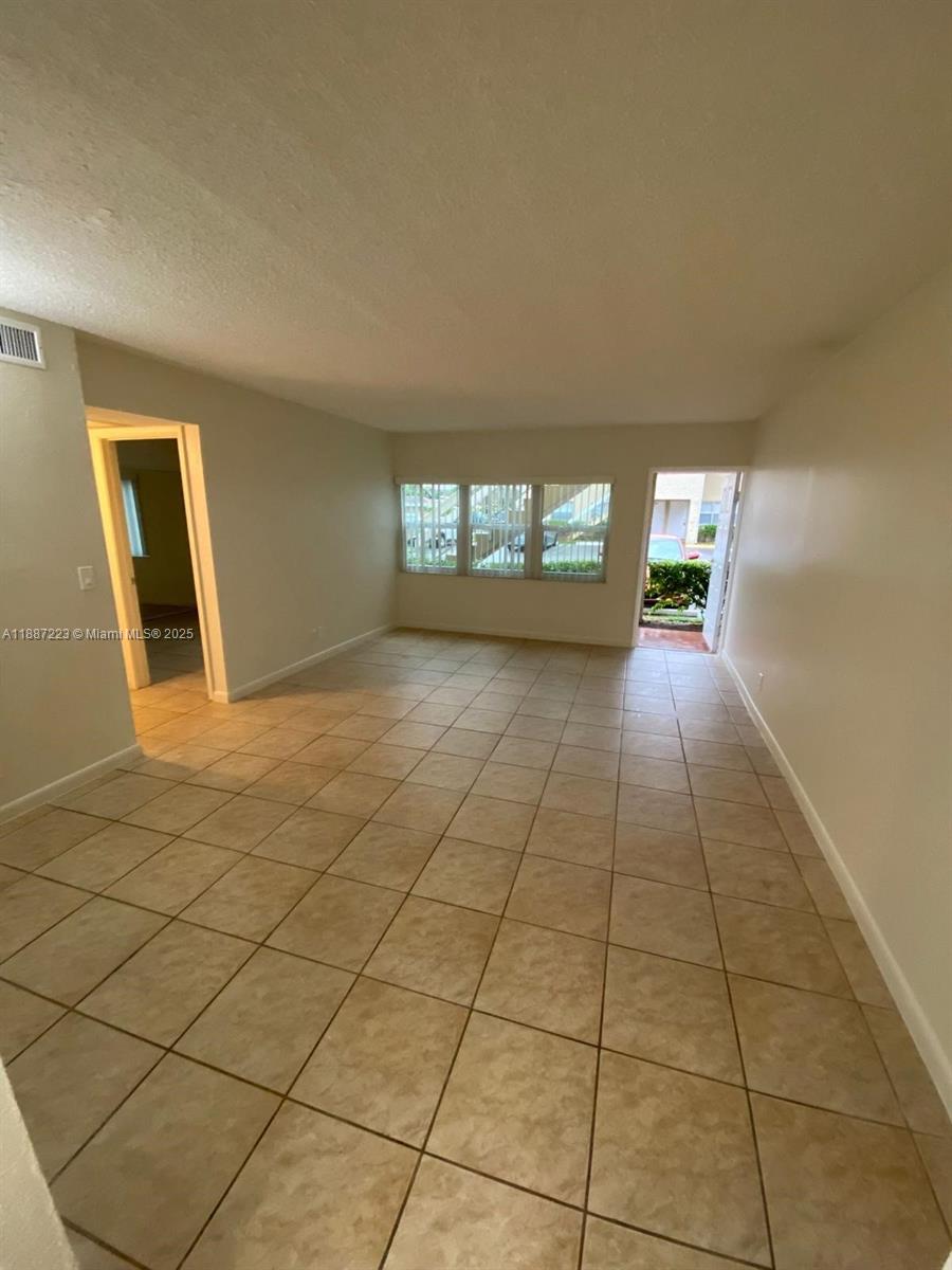LAKEWOOD VILLAGE - Residential
