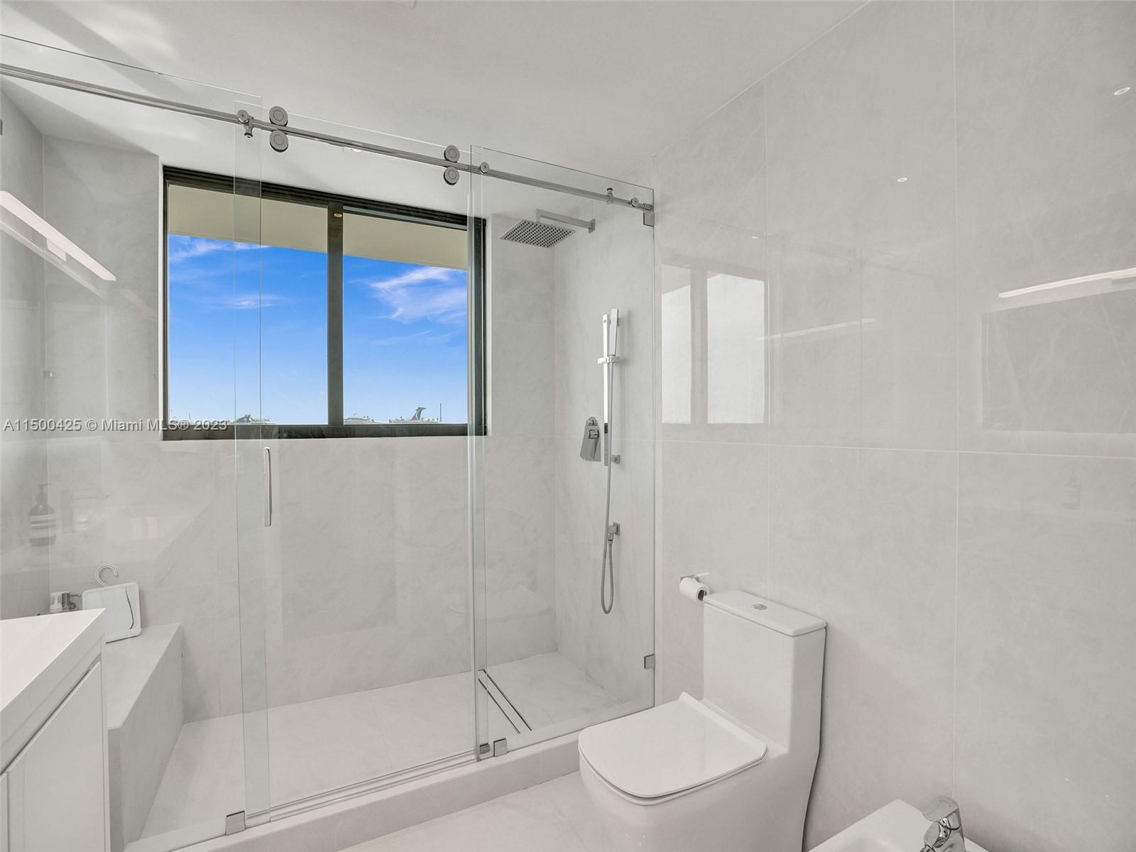 1000 Venetian Way Unit 1002, Miami Beach, FL, 33139, US, 3 Bedrooms Bedrooms, ,3 BathroomsBathrooms,Residential,Active,1000 Venetian Way Unit 1002,1666848