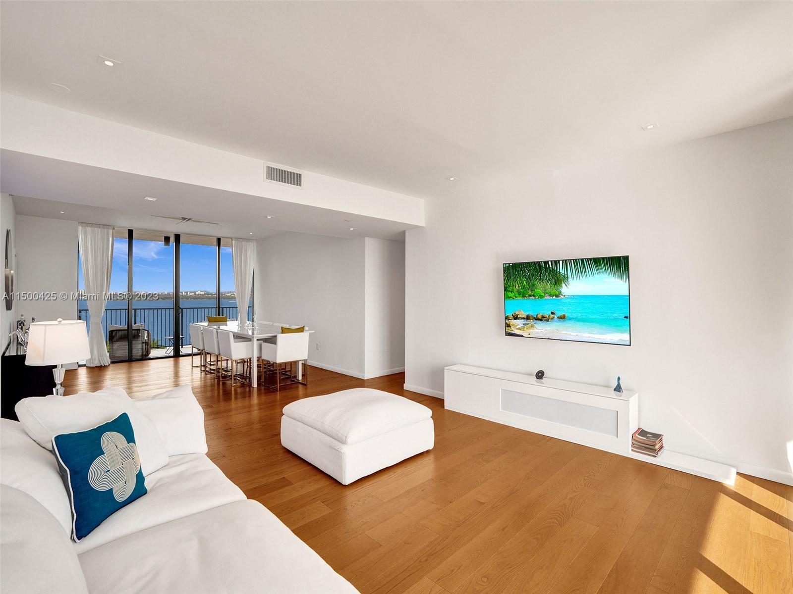 1000 Venetian Way Unit 1002, Miami Beach, FL, 33139, US, 3 Bedrooms Bedrooms, ,3 BathroomsBathrooms,Residential,Active,1000 Venetian Way Unit 1002,1666848