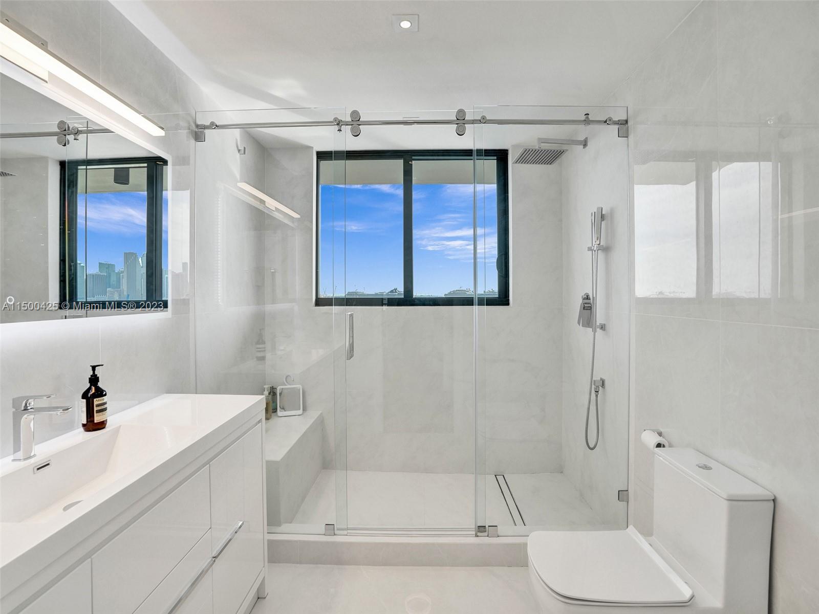 1000 Venetian Way Unit 1002, Miami Beach, FL, 33139, US, 3 Bedrooms Bedrooms, ,3 BathroomsBathrooms,Residential,Active,1000 Venetian Way Unit 1002,1666848