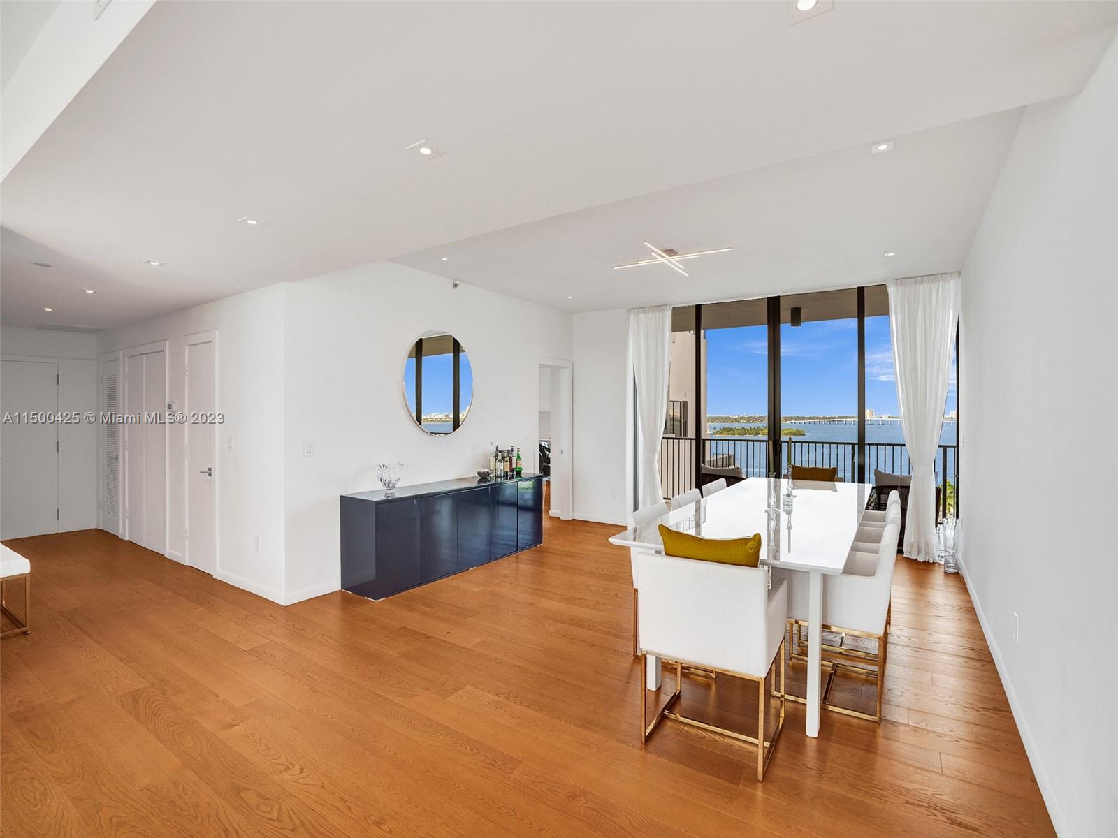 1000 Venetian Way Unit 1002, Miami Beach, FL, 33139, US, 3 Bedrooms Bedrooms, ,3 BathroomsBathrooms,Residential,Active,1000 Venetian Way Unit 1002,1666848