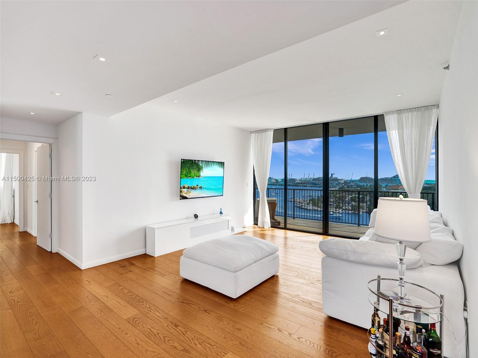 1000 Venetian Way Unit 1002, Miami Beach, FL, 33139, US, 3 Bedrooms Bedrooms, ,3 BathroomsBathrooms,Residential,Active,1000 Venetian Way Unit 1002,1666848