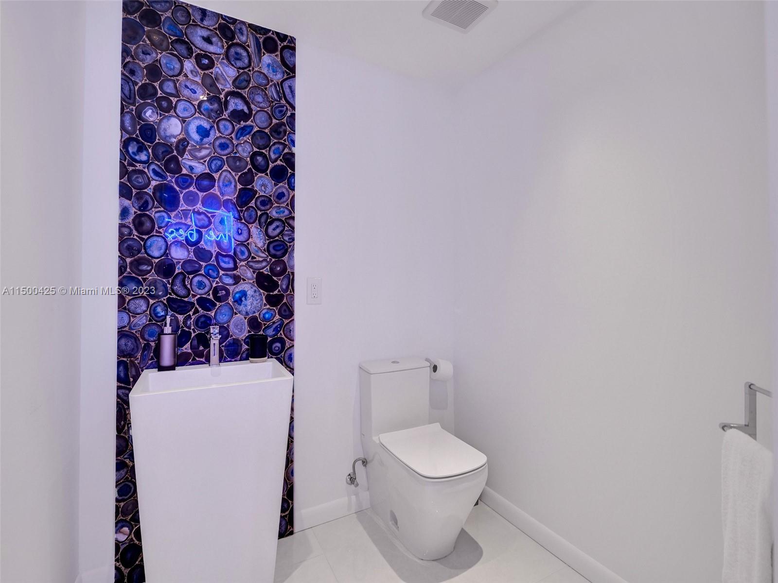 1000 Venetian Way Unit 1002, Miami Beach, FL, 33139, US, 3 Bedrooms Bedrooms, ,3 BathroomsBathrooms,Residential,Active,1000 Venetian Way Unit 1002,1666848