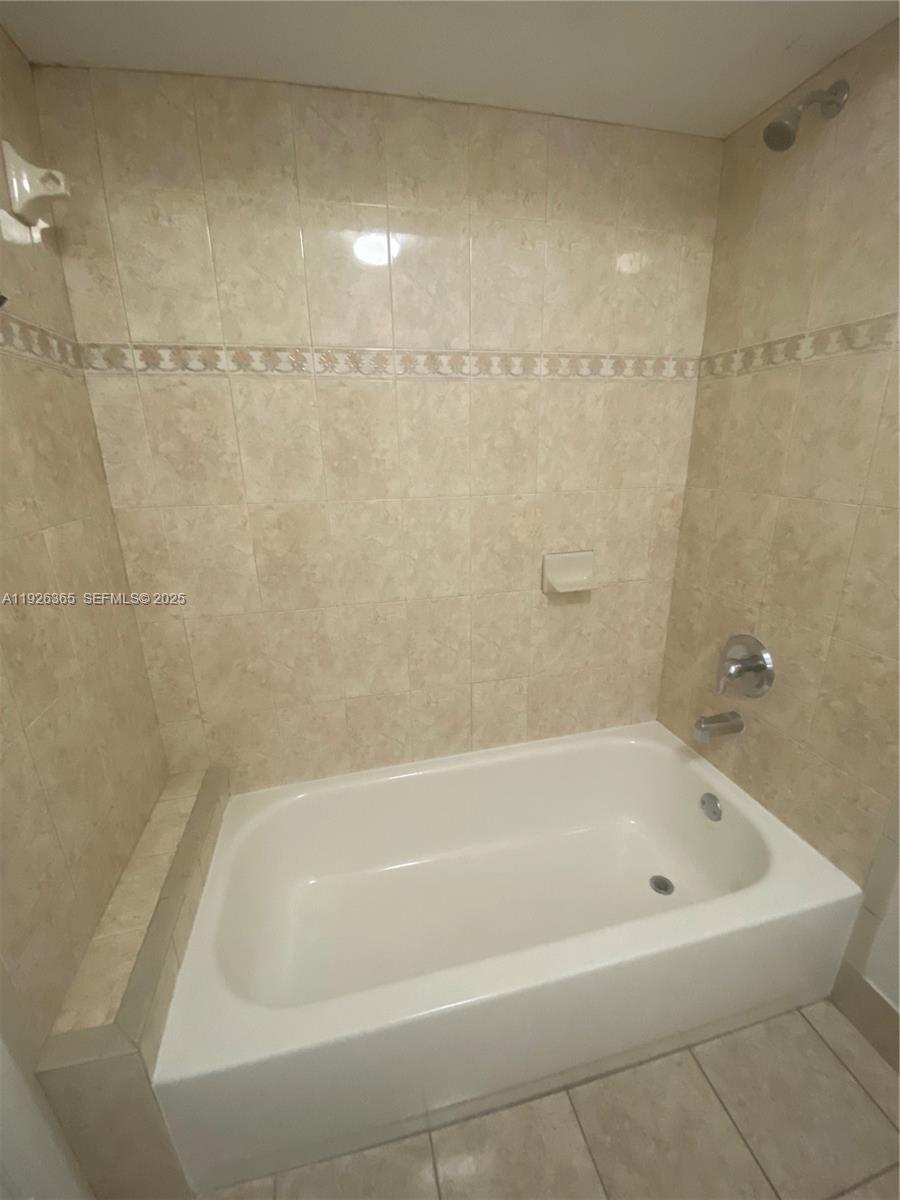 STONEBRIDGE GARDENS SECTI - Residential Lease