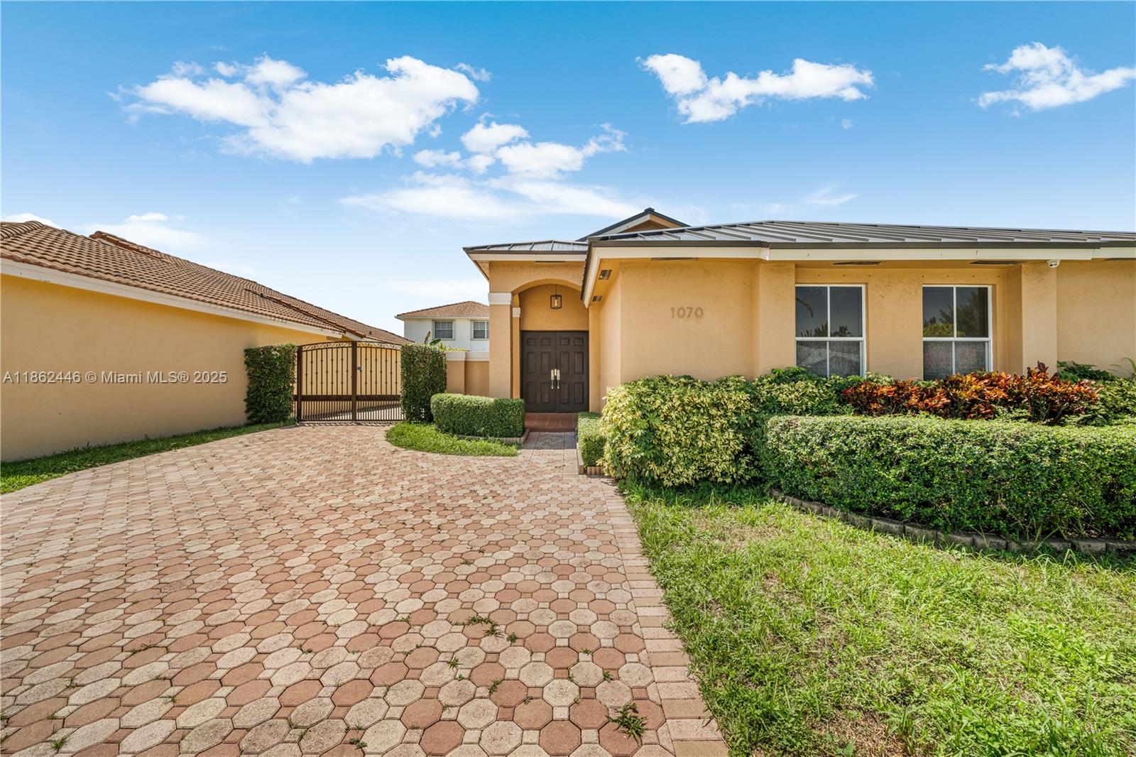 1070 NW 129th Pl