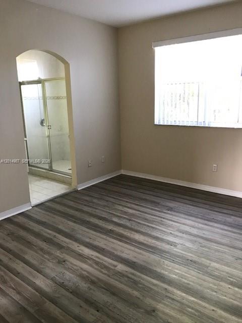 VILLAS AT HARBOR ISLES CO - Residential Lease