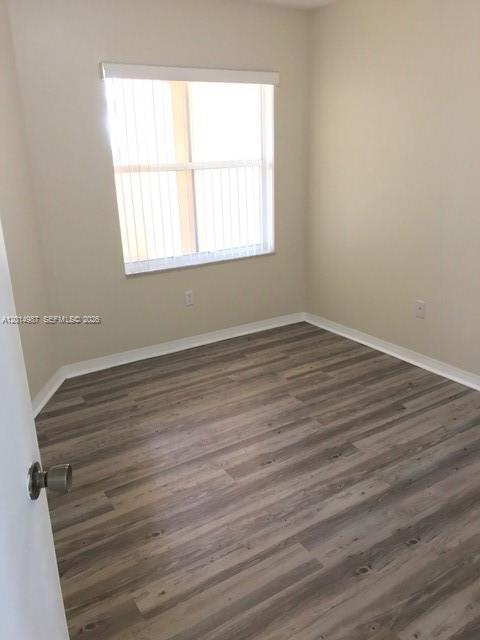 VILLAS AT HARBOR ISLES CO - Residential Lease