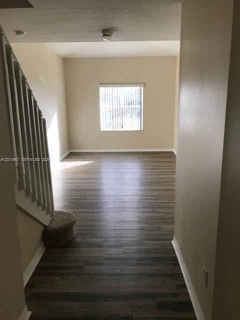 VILLAS AT HARBOR ISLES CO - Residential Lease