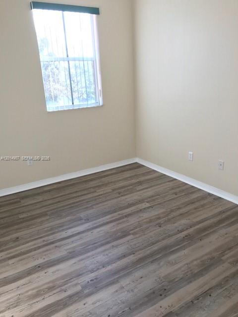 VILLAS AT HARBOR ISLES CO - Residential Lease
