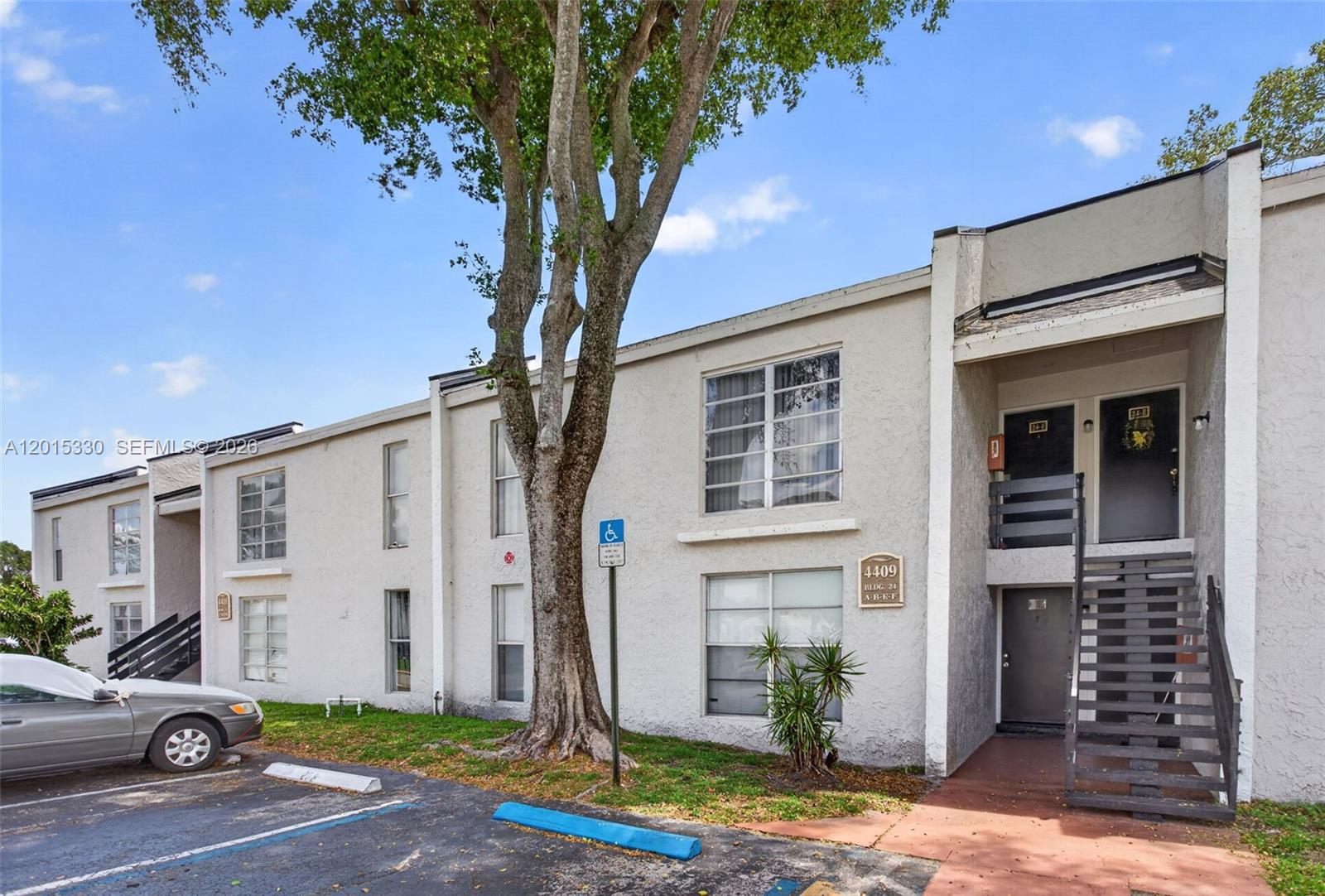 ARBOR KEYS CONDO - Residential Lease