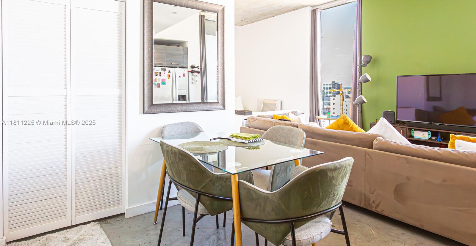 CENTRO CONDO - Residential