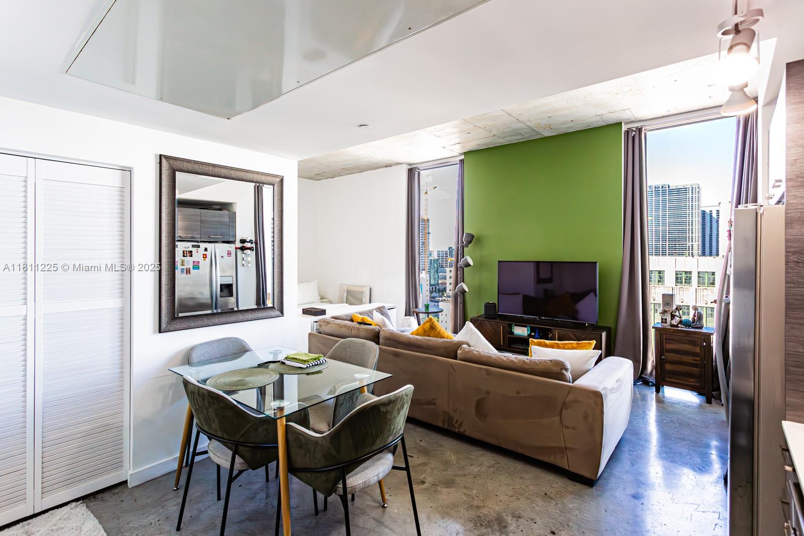 CENTRO CONDO - Residential