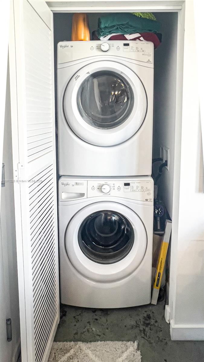 CENTRO CONDO - Residential