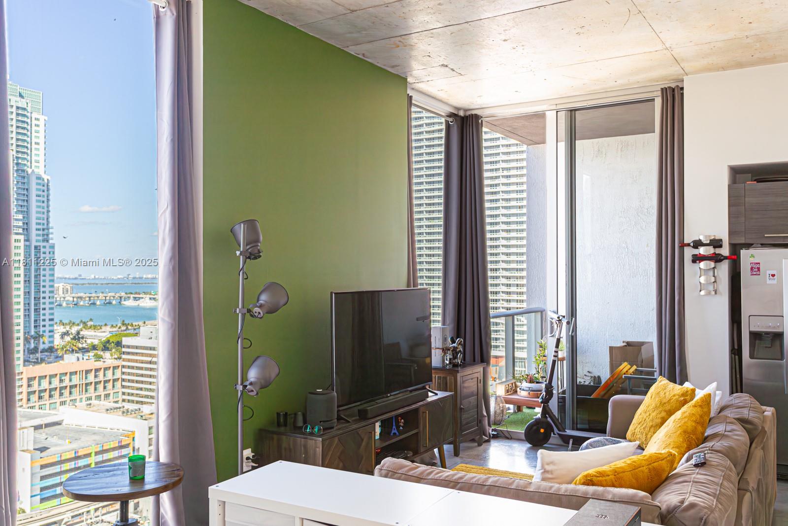 CENTRO CONDO - Residential