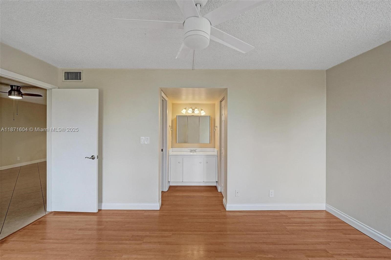 CONDO 10 OF SABAL PALM CO - Residential