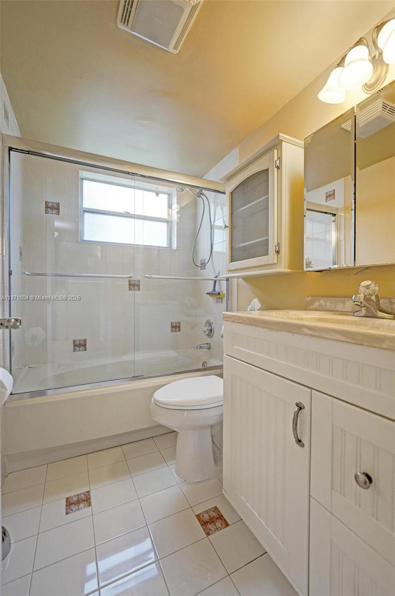 CONDO 10 OF SABAL PALM CO - Residential