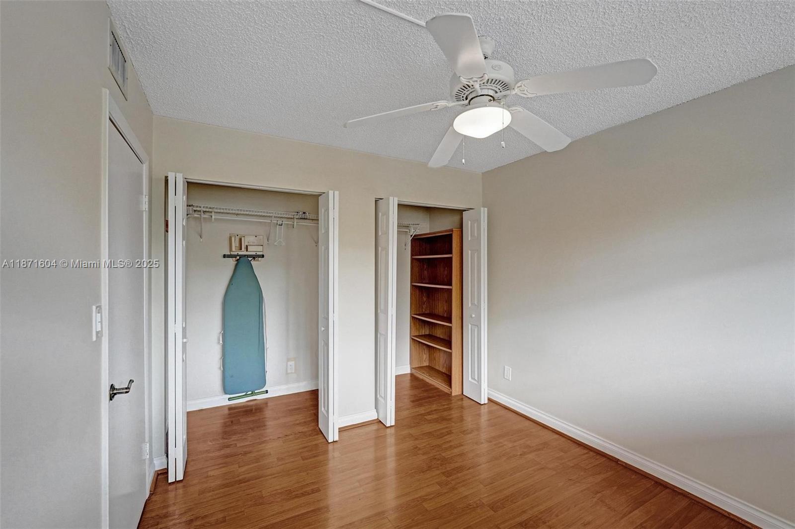 CONDO 10 OF SABAL PALM CO - Residential