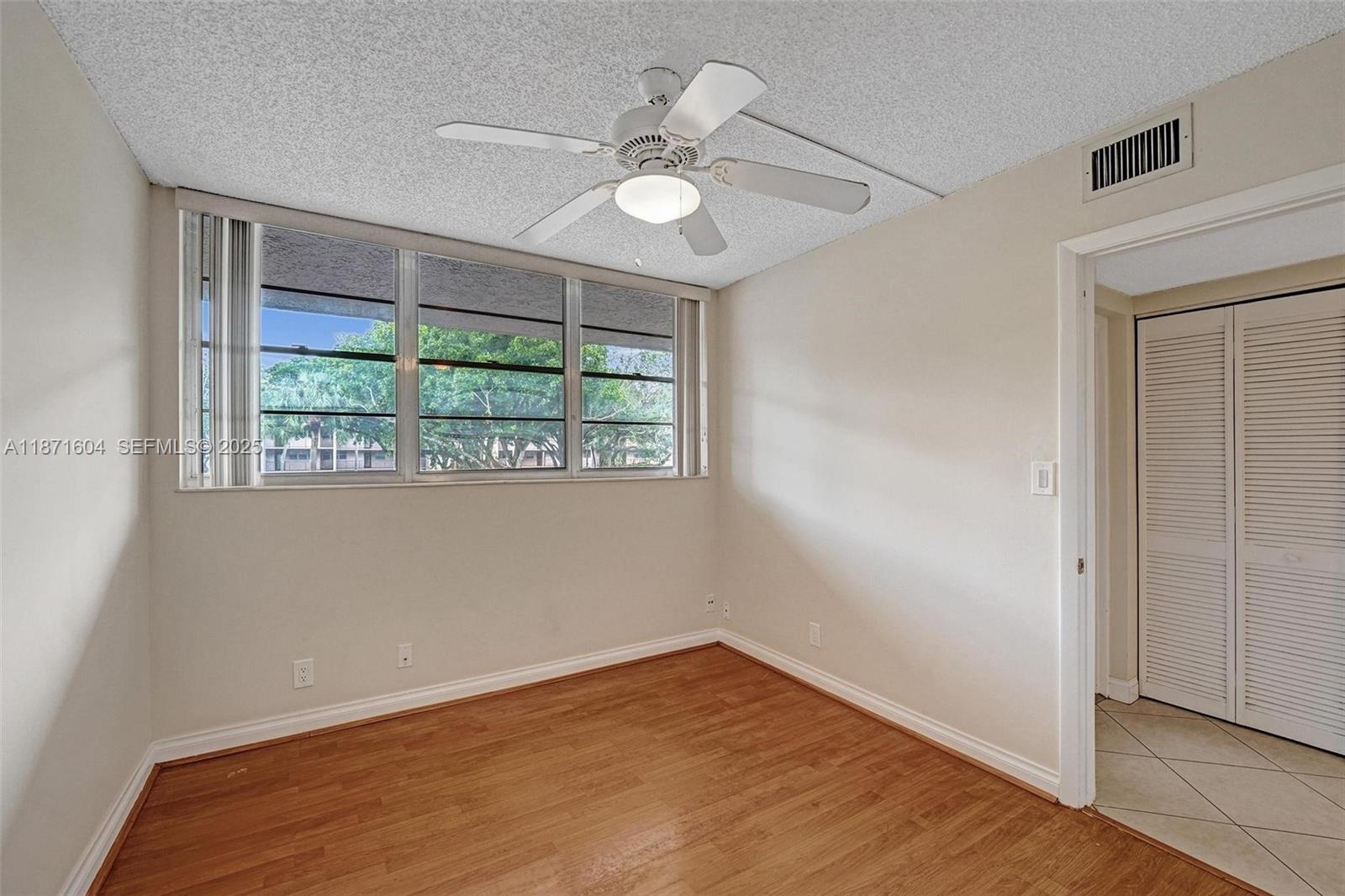 CONDO 10 OF SABAL PALM CO - Residential