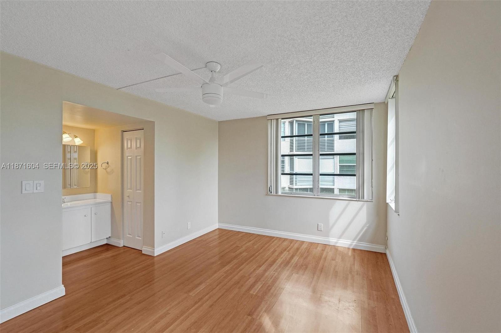 CONDO 10 OF SABAL PALM CO - Residential