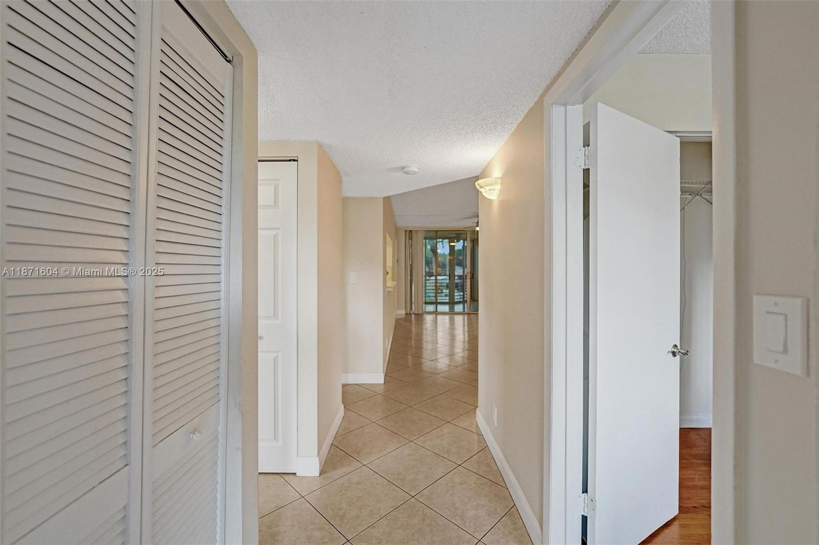 CONDO 10 OF SABAL PALM CO - Residential