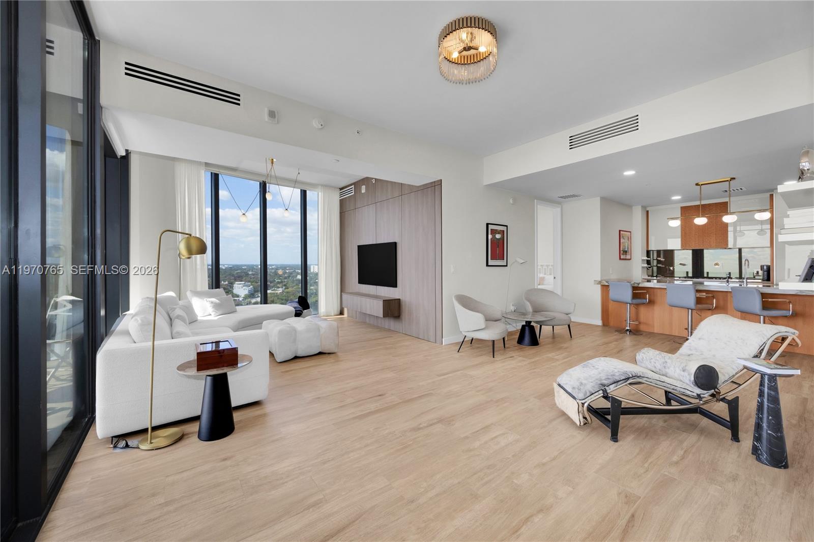 2831 S Bayshore Dr 2201