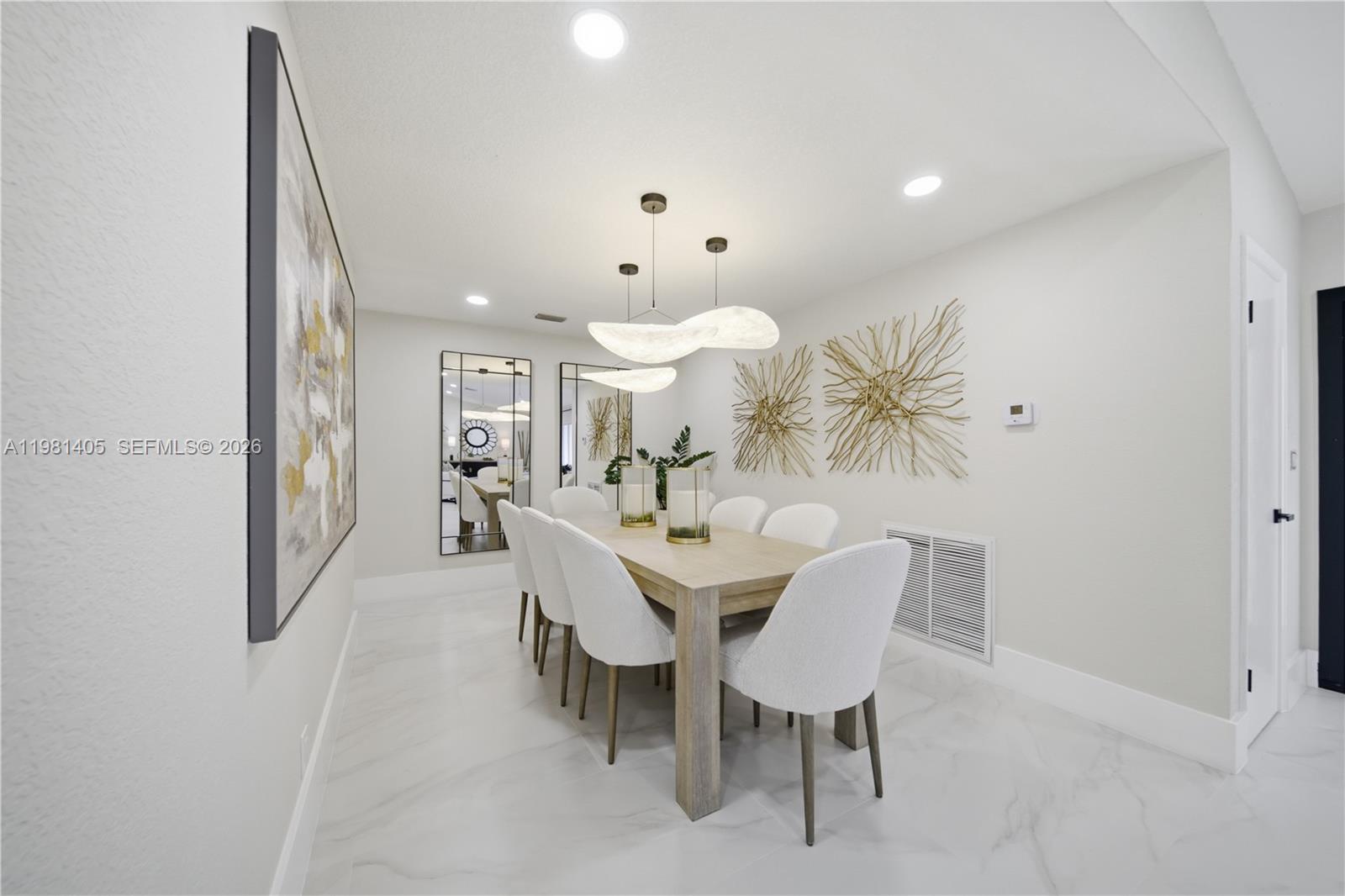 CYPRESS RUN - Residential