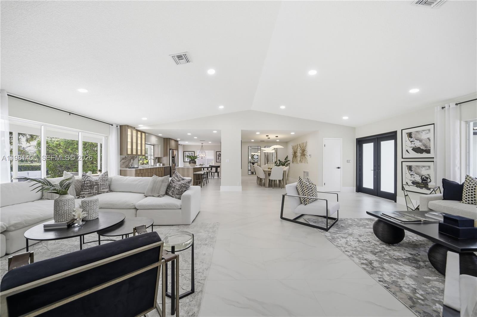 CYPRESS RUN - Residential