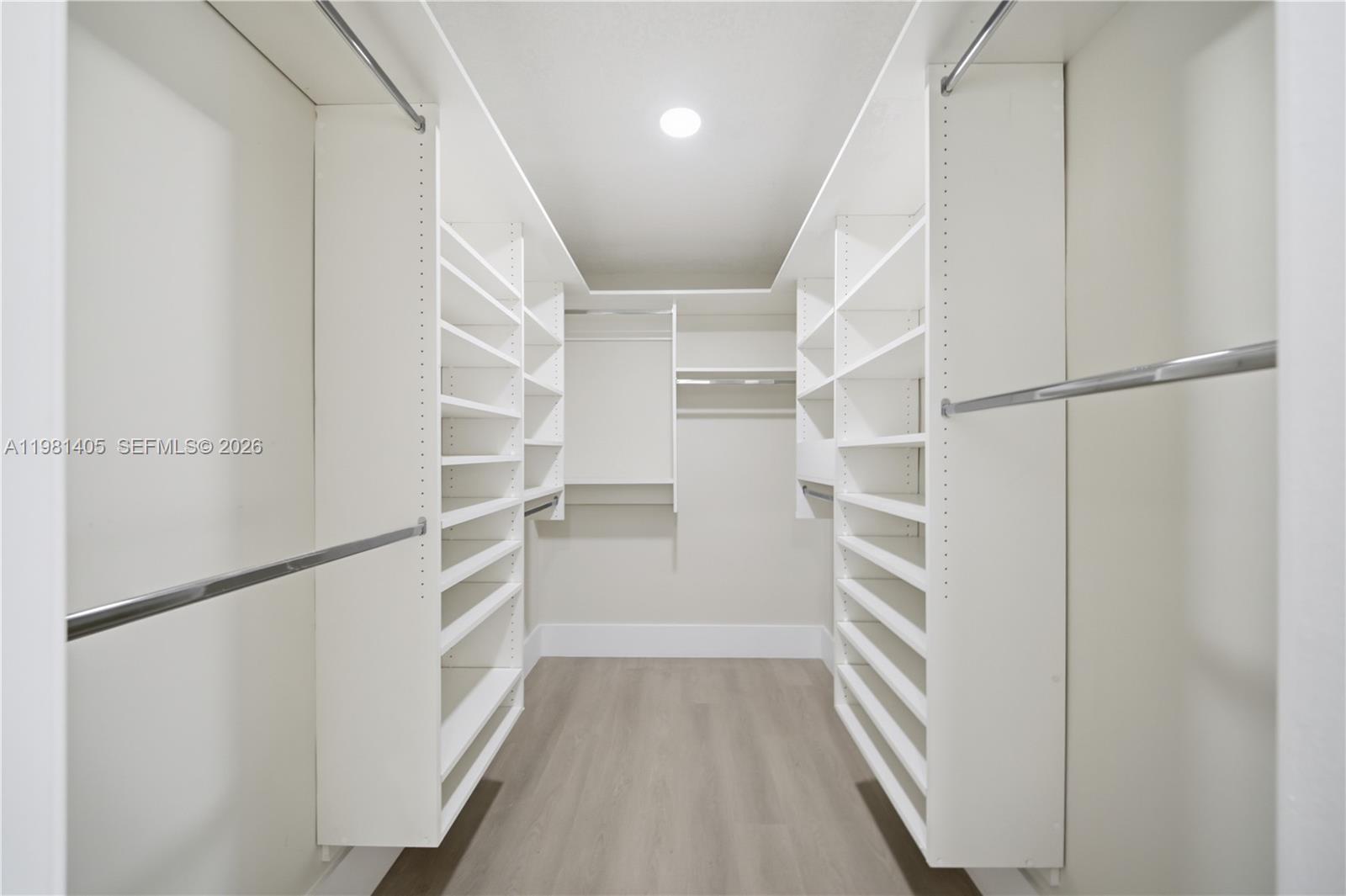 CYPRESS RUN - Residential