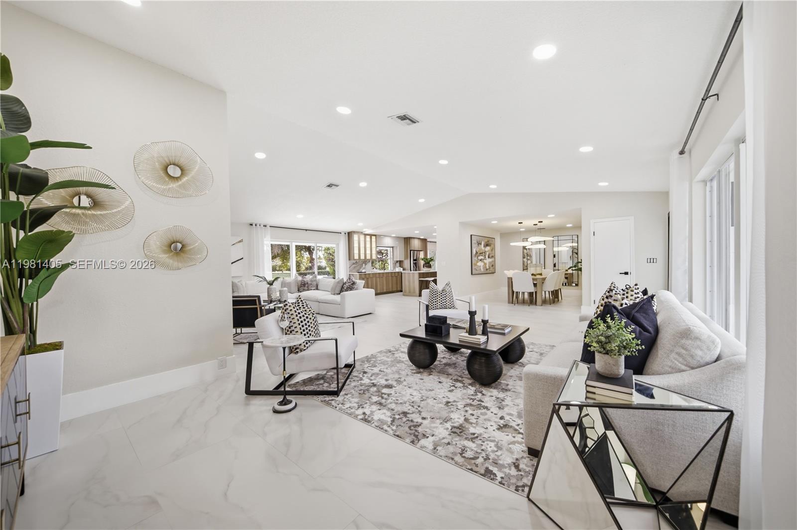 CYPRESS RUN - Residential