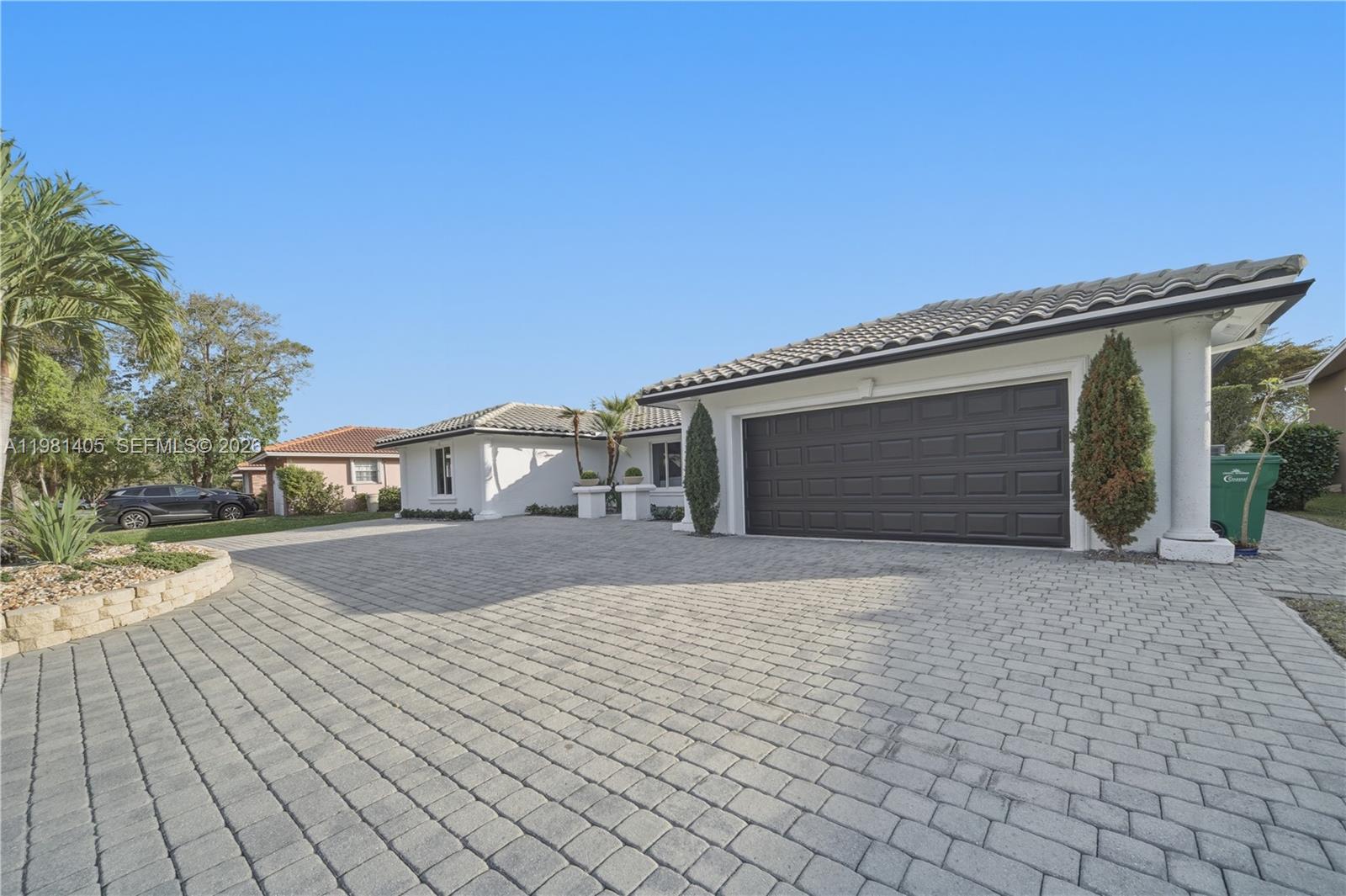 CYPRESS RUN - Residential