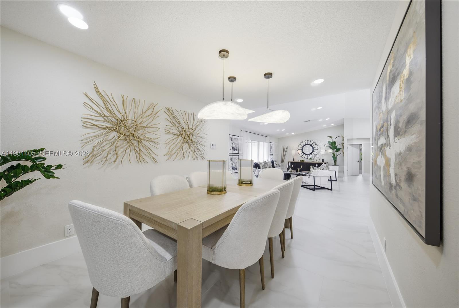 CYPRESS RUN - Residential