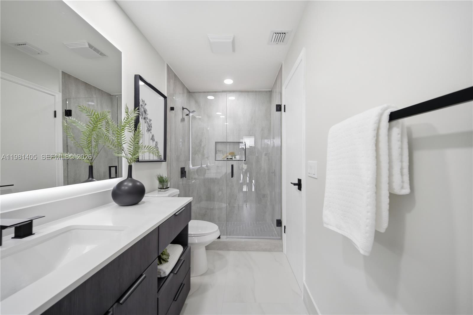 CYPRESS RUN - Residential