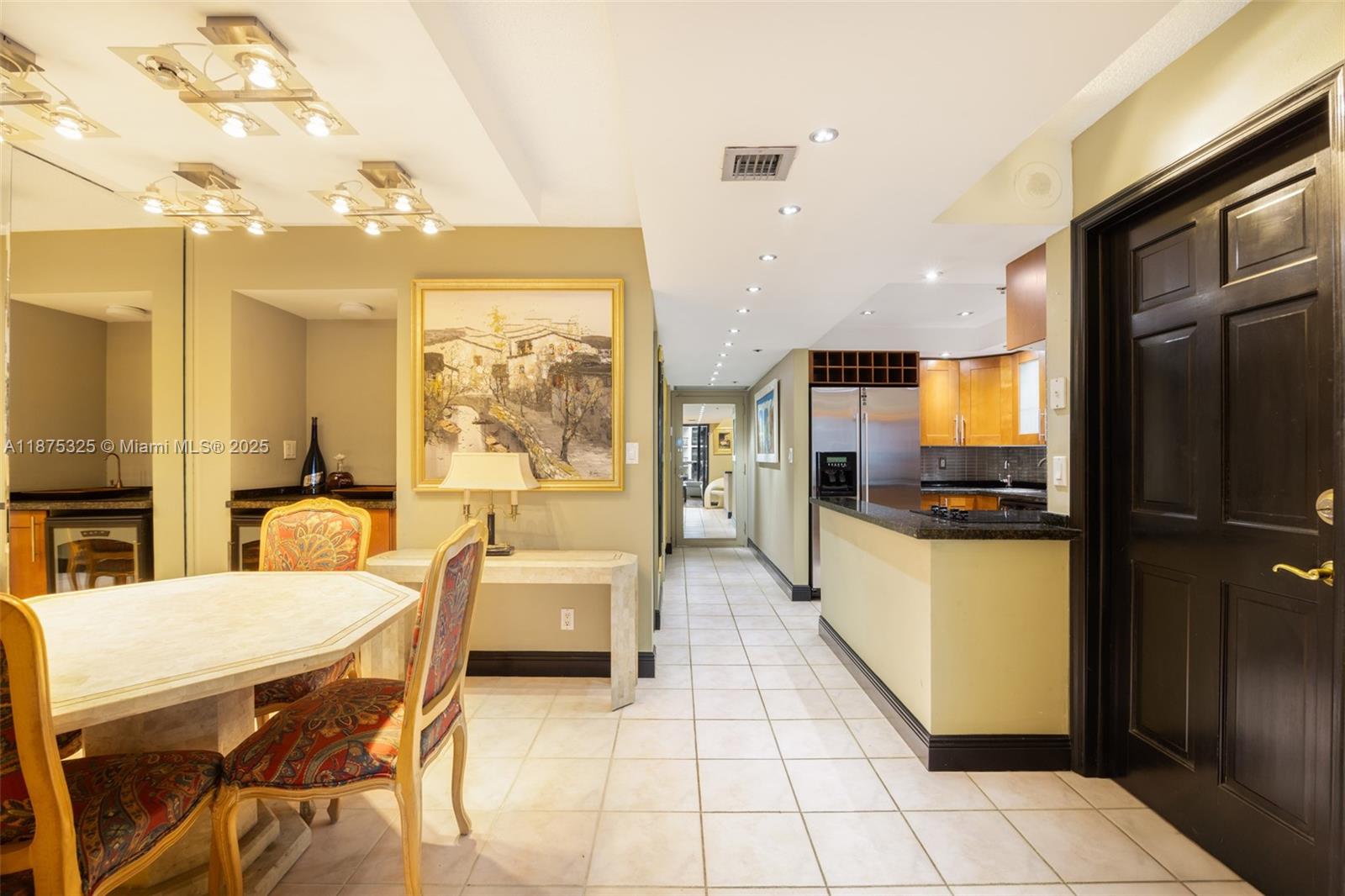 VENETIA CONDO - Residential