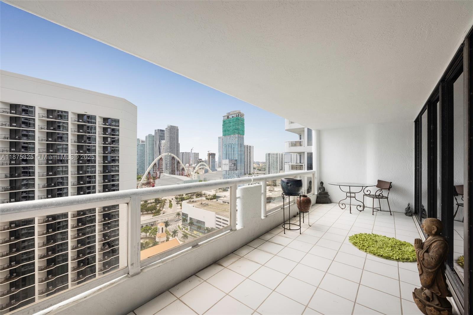 VENETIA CONDO - Residential