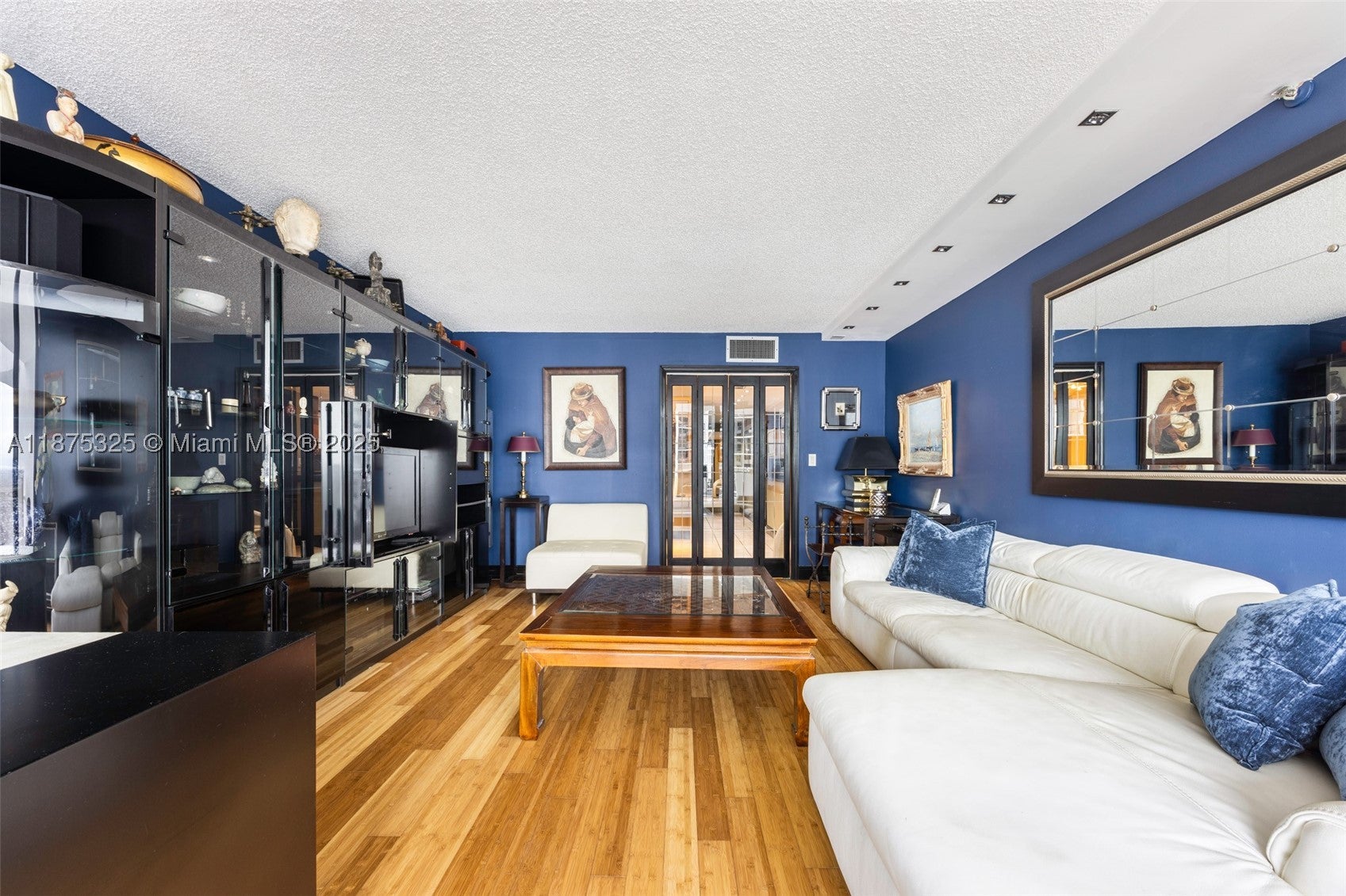 1717 N Bayshore Dr A3042, Miami FL 33132